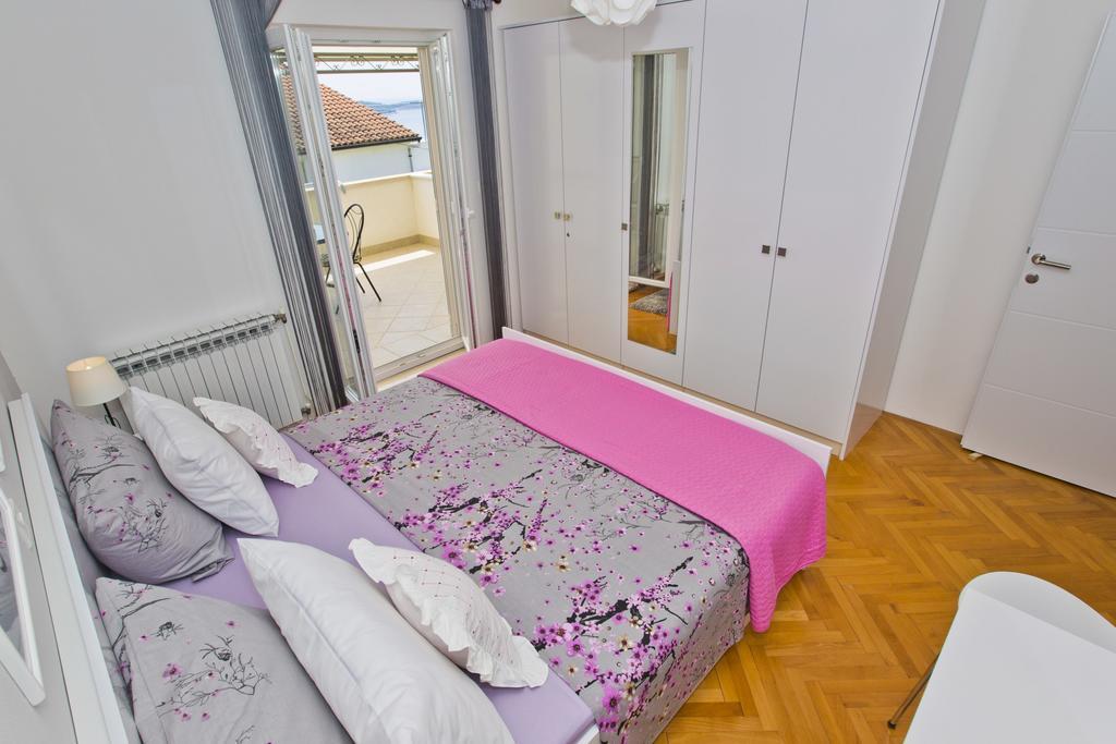 Roso - Zf Hvar Apartma