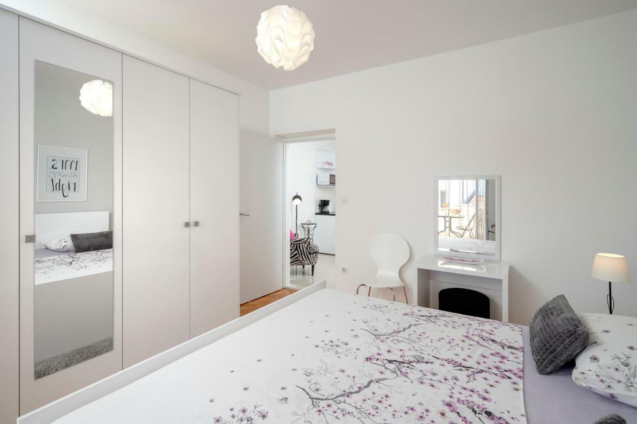 Roso - Zf Hvar Apartma Hvar Town