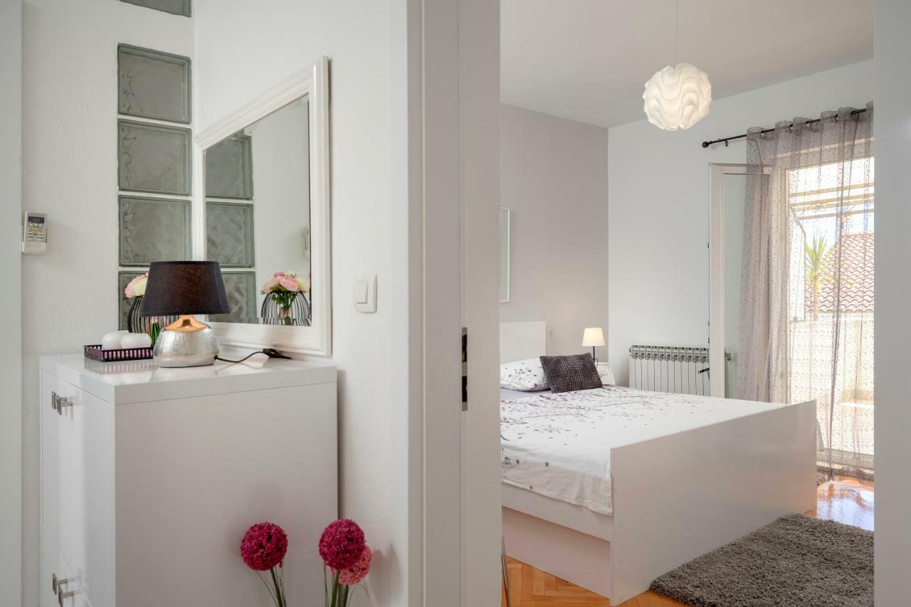 Roso - Zf Hvar Apartma